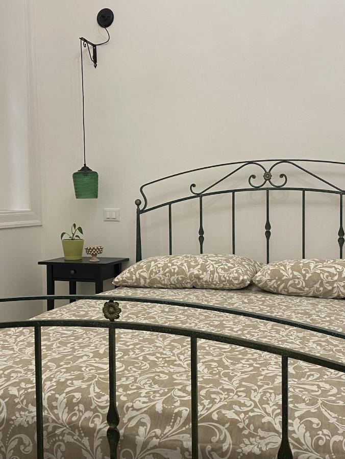 Il Gallo Di Eracle - Charming Suites & Rooms テルミニ・イメレーゼ エクステリア 写真