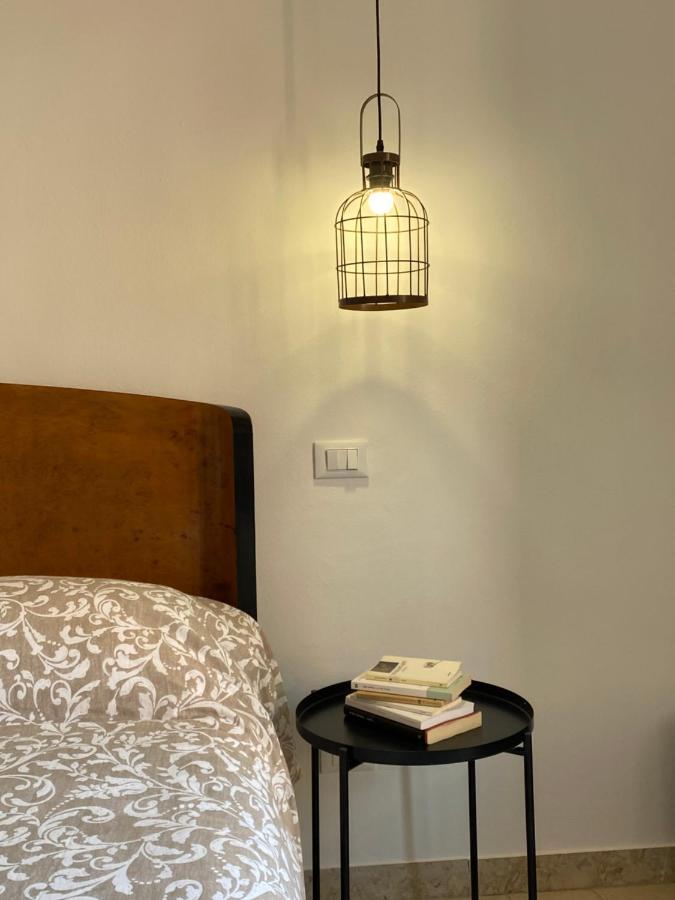 Il Gallo Di Eracle - Charming Suites & Rooms テルミニ・イメレーゼ エクステリア 写真