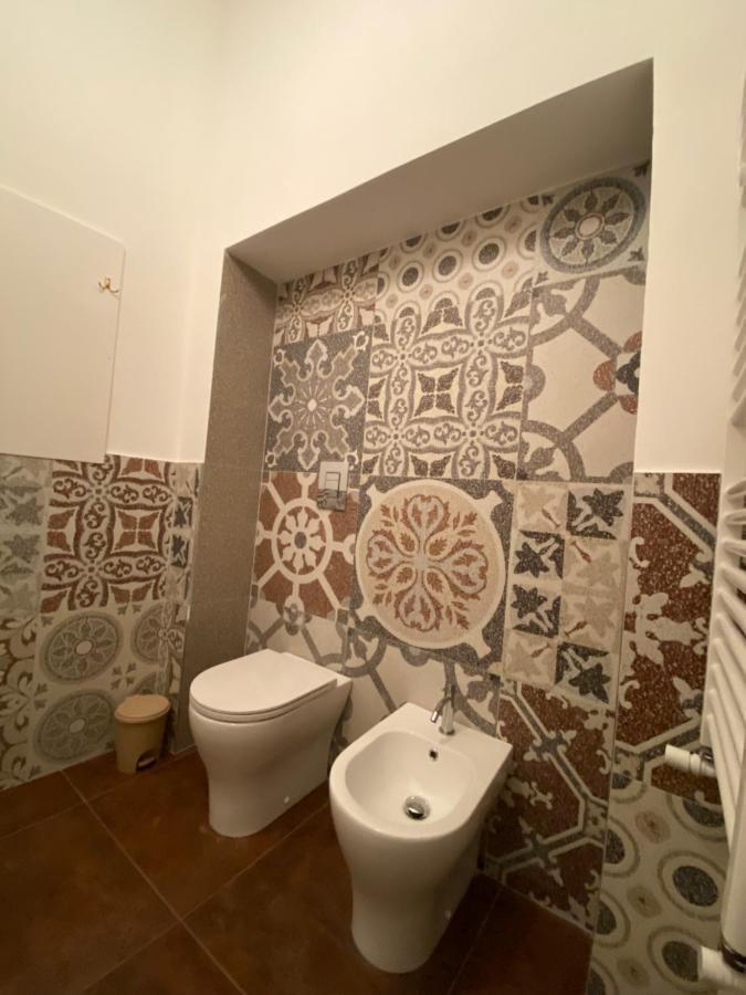 Il Gallo Di Eracle - Charming Suites & Rooms テルミニ・イメレーゼ エクステリア 写真